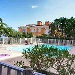 Direct Monaco Devant Piscine アパート ボーソレイユ
